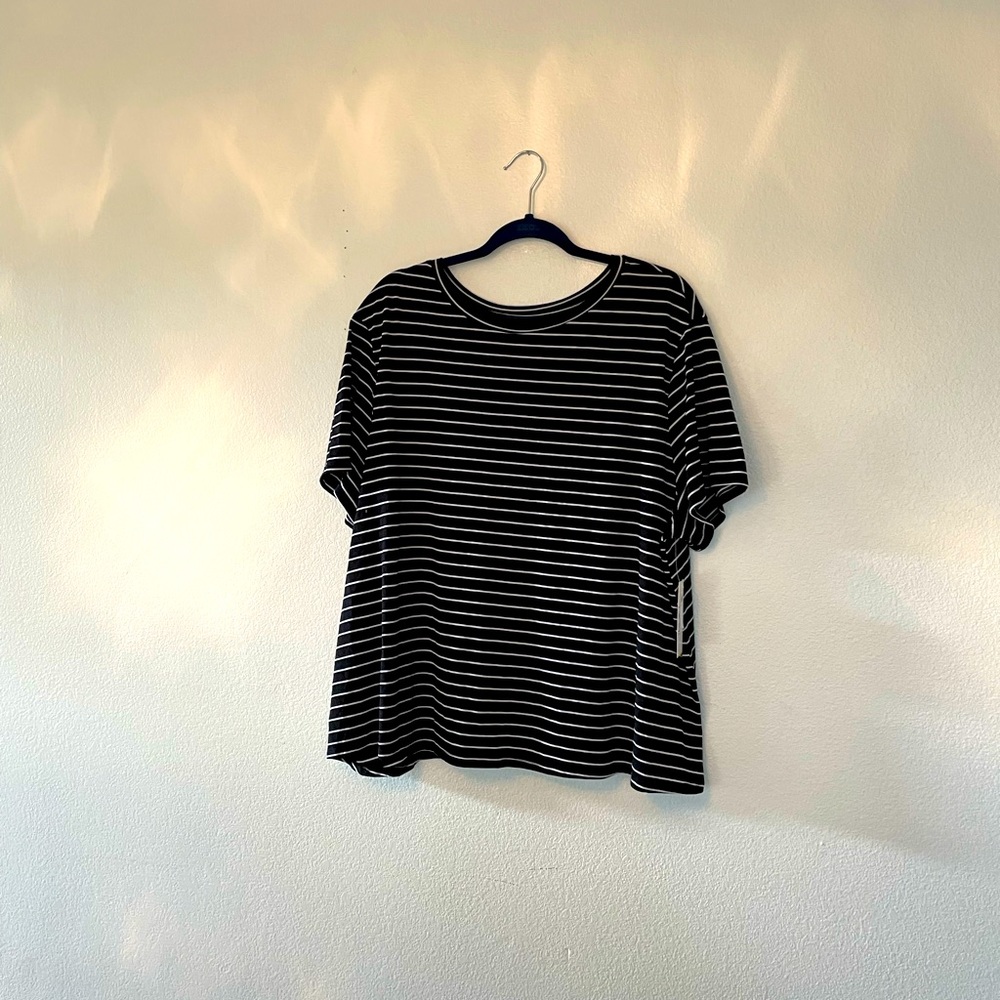 Old Navy striped top